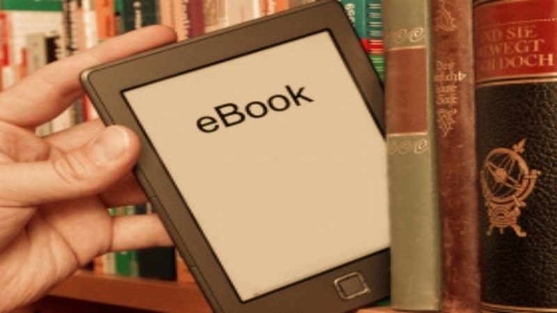 Finding Great E-Books & Audiobooks for Free with Apps